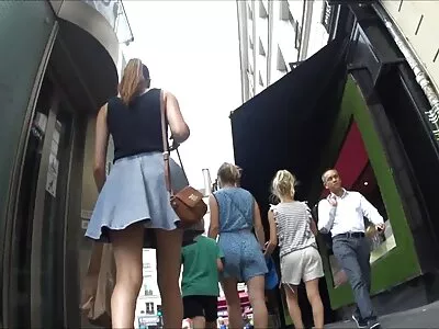 Гаряча брюнетка трахнула збудженого порно відео онлайн грабіжника