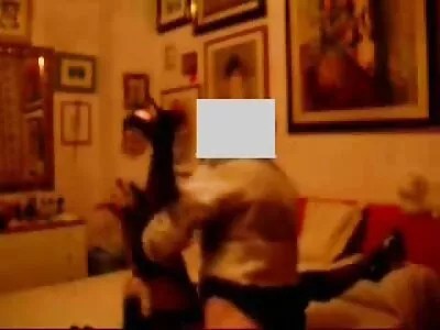 Монік Олександр відео секс молодих трахається в офісі