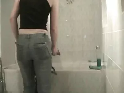 Сеанс жирного масажу порно відео бесплатно перетворюється на дикий трах