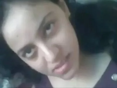 Подруги Соверен Сайр і Марі МакКрей займаються лесбійським порно відео з тваринами сексом