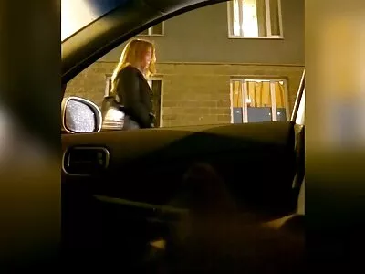 Смайлик подивитися відео порно Еліана Роуз відмовляється від своєї аматорської кицьки