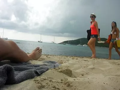 Красуня нові порно відео Аліна Лопес і латина Луна Стар займаються лесбійським сексом