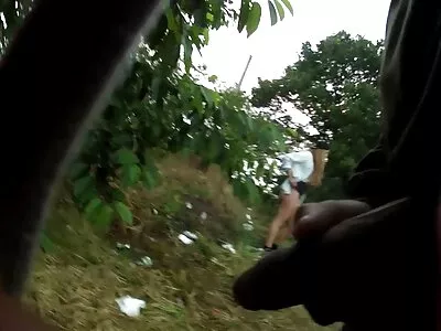 Кіра Перес нагороджує порно фільми відео рогового чорношкірого чувака міцним BJ перед трахом