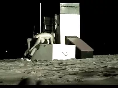 Вродлива немовля смокче чорний безкоштовне порно відео член